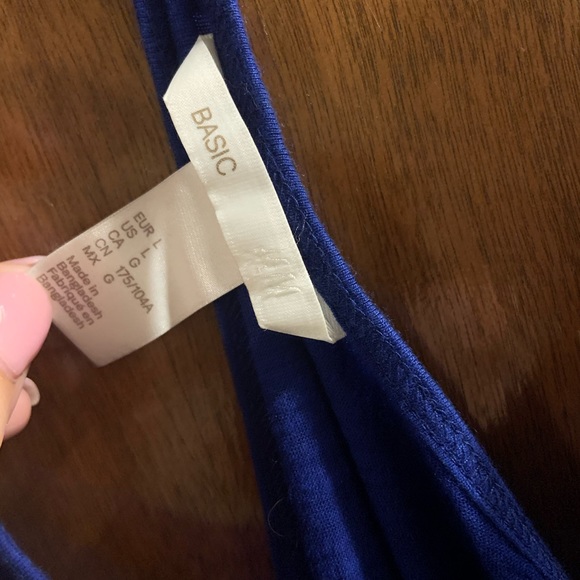 H&M Tank - Picture 2 of 2